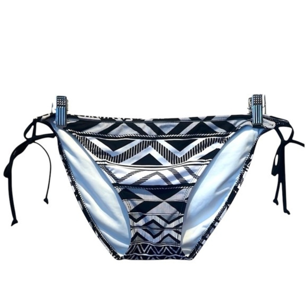 New Xhilaration Women’s Bikini Bottoms Size XL String Ties Geometric black white